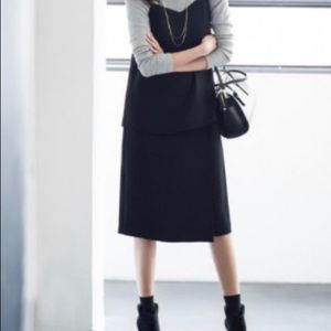 Uniqlo black skirt